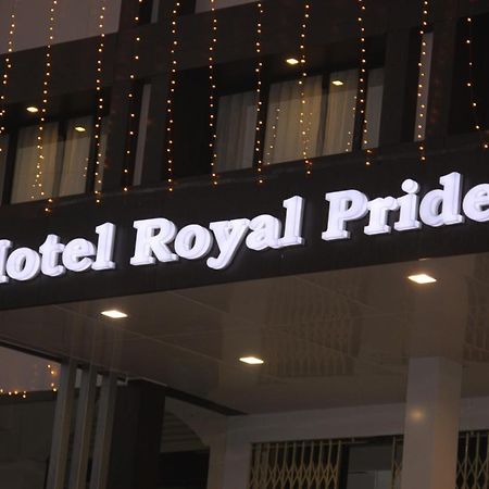 Hotel Royal Pride Ахмедабад Экстерьер фото